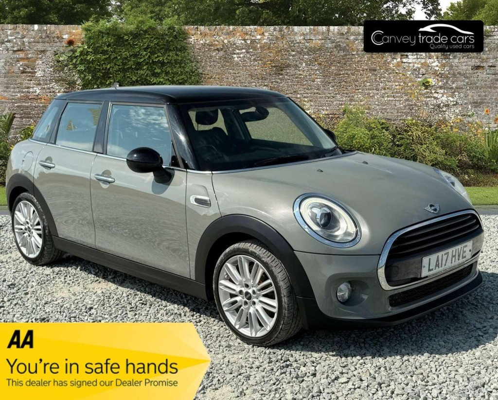 2017 MINI HATCH